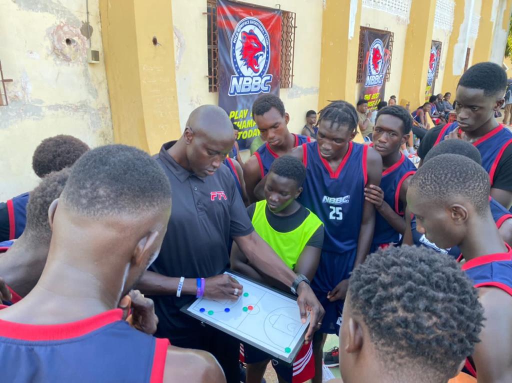 COMMUNICATION WITH THE PLAYERS